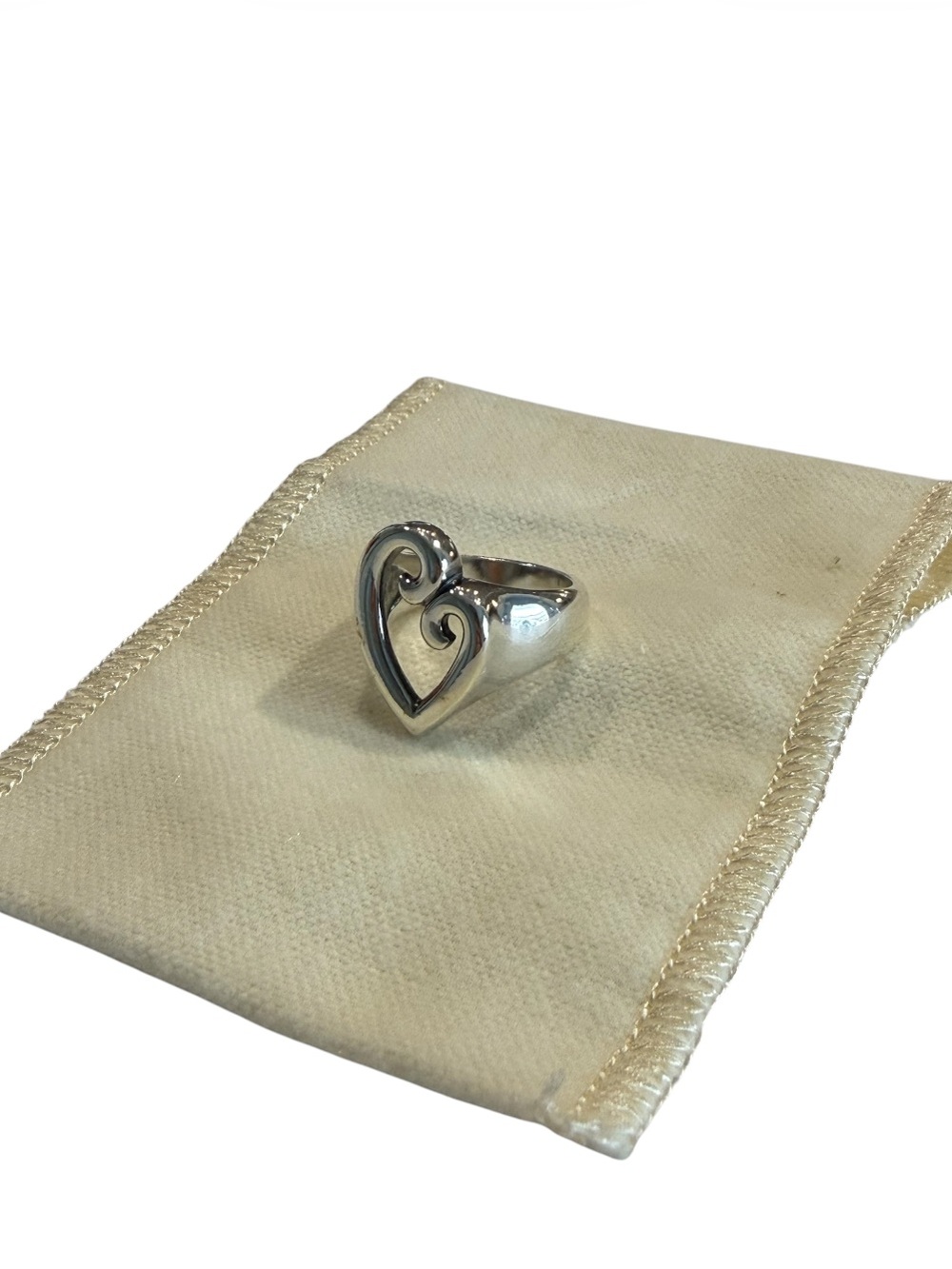 James Avery Sterling Silver Open Heart Scroll Ring - Silver - Size 6
